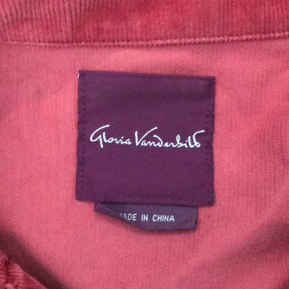 Red Jacket - Picture 2 of 4
